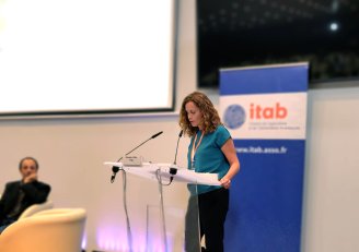 Photo de Fanny Cisowski prise lors du colloque sur les externalités de l'AB