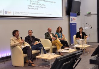 Photo de la séquence "regards d'experts" santé prise lors du Colloque sur les Externalités de l'AB